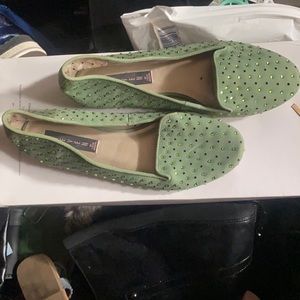 Women’s Slip-on flats